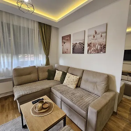 Apartament Univer